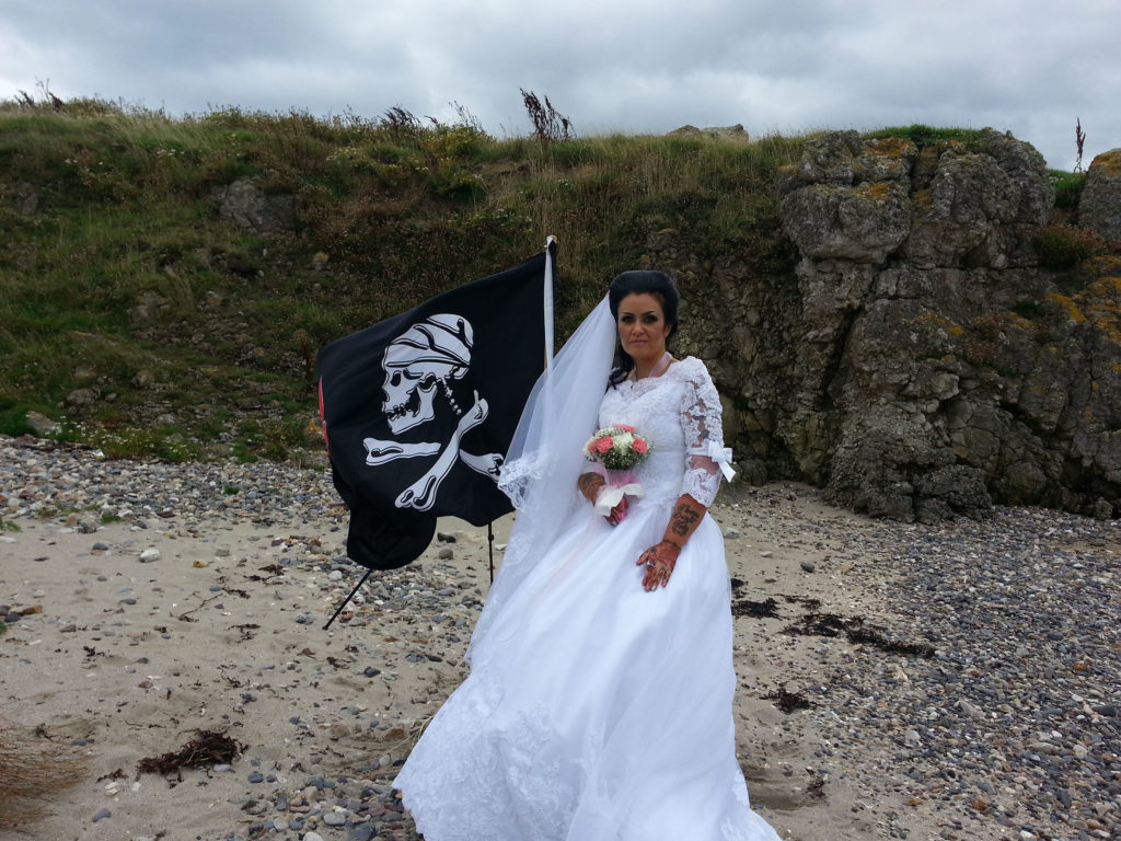 A woman married a pirate ghost from the 1700s